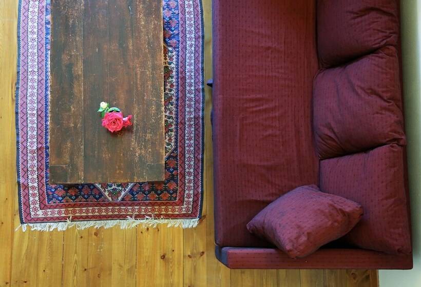 סוויטת ג'וניור נוף הרים, Princess Lanassa