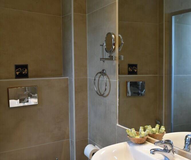 סוויטת סניור, Princess Lanassa