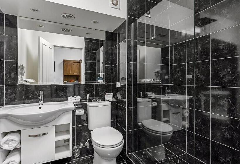 스위트, Quality Hotel Colonial Launceston