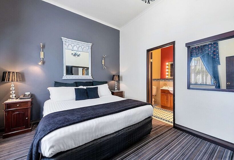 Люкс, Quality Hotel Colonial Launceston