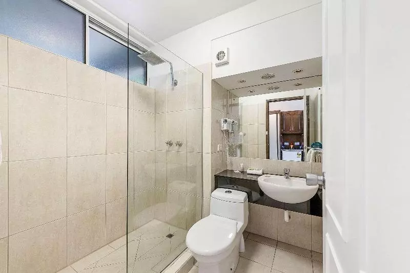 اتاق لوکس, Quality Hotel Colonial Launceston