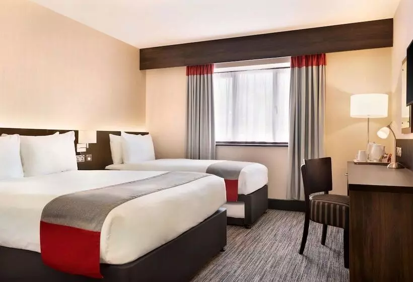 ファミリールーム, Ramada By Wyndham Bristol West
