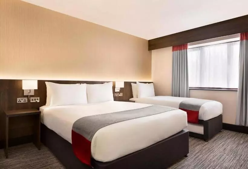 ファミリールーム, Ramada By Wyndham Bristol West