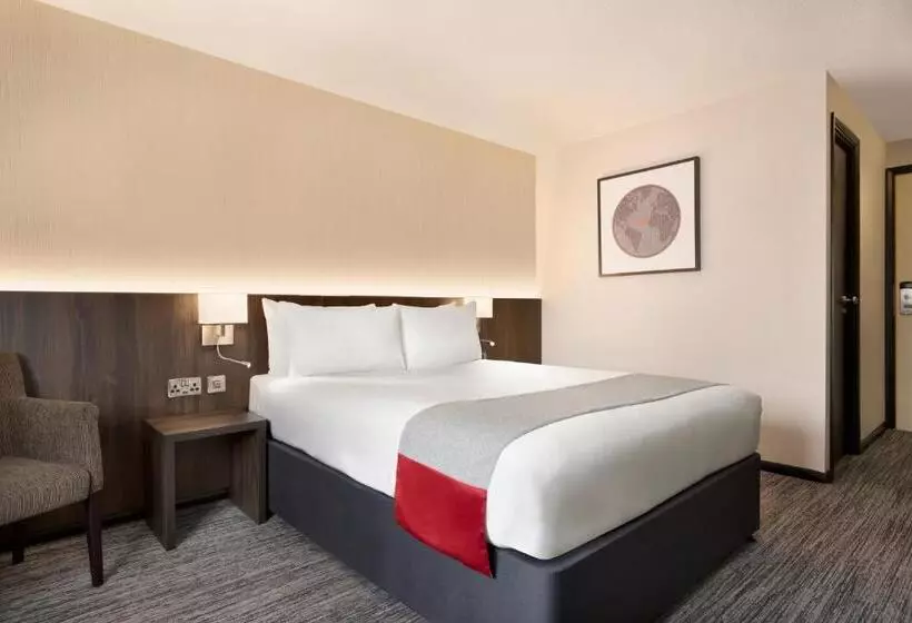 スタンダードルーム, Ramada By Wyndham Bristol West