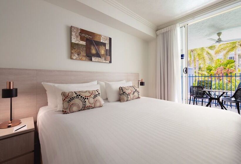 Номер Стандарт, Silkari Lagoons Port Douglas