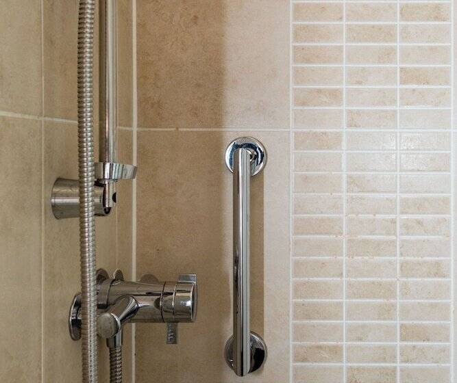 Номер Superior, The Lawn Guest House Gatwick