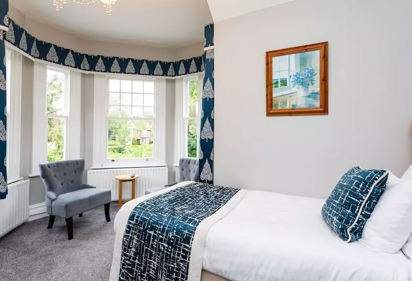 اتاق سوپریور, The Lawn Guest House Gatwick