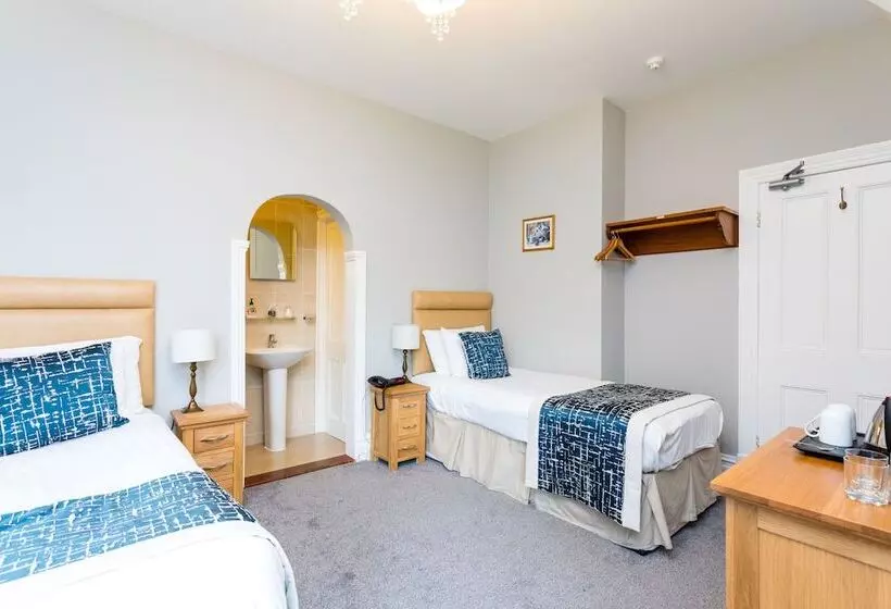 اتاق سوپریور, The Lawn Guest House Gatwick