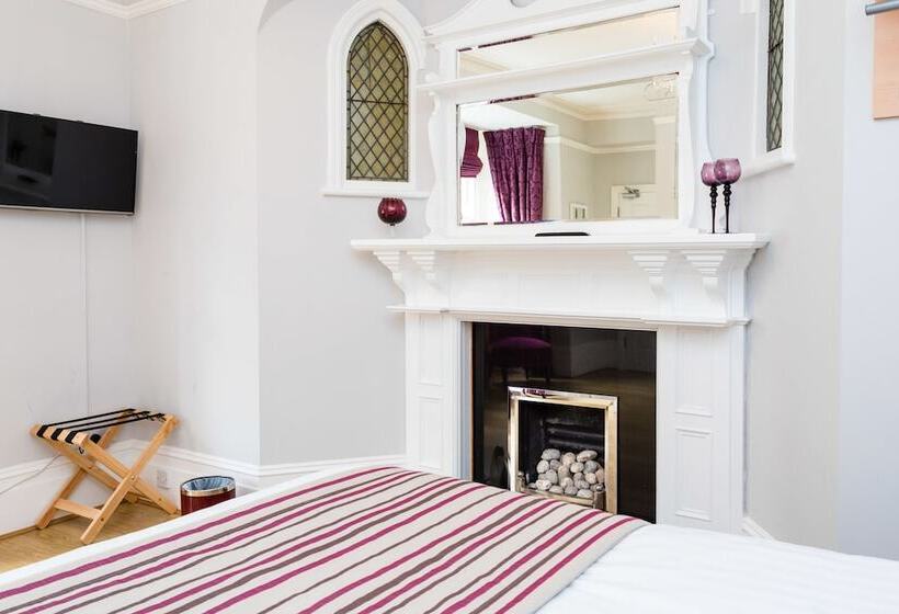 Номер Superior Нижний Этаж, The Lawn Guest House Gatwick