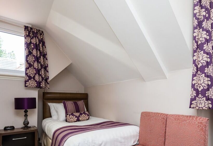 Номер Стандарт, The Lawn Guest House Gatwick