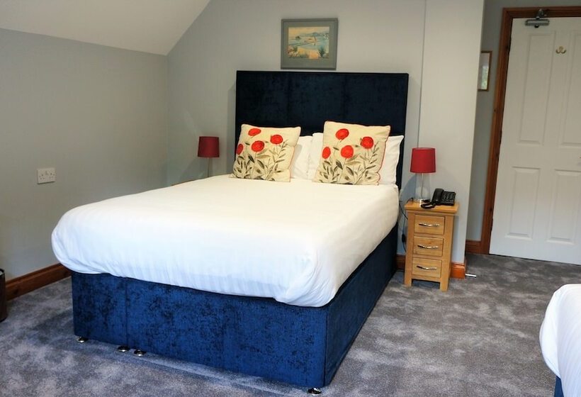 Семейный Номер, The Lawn Guest House Gatwick