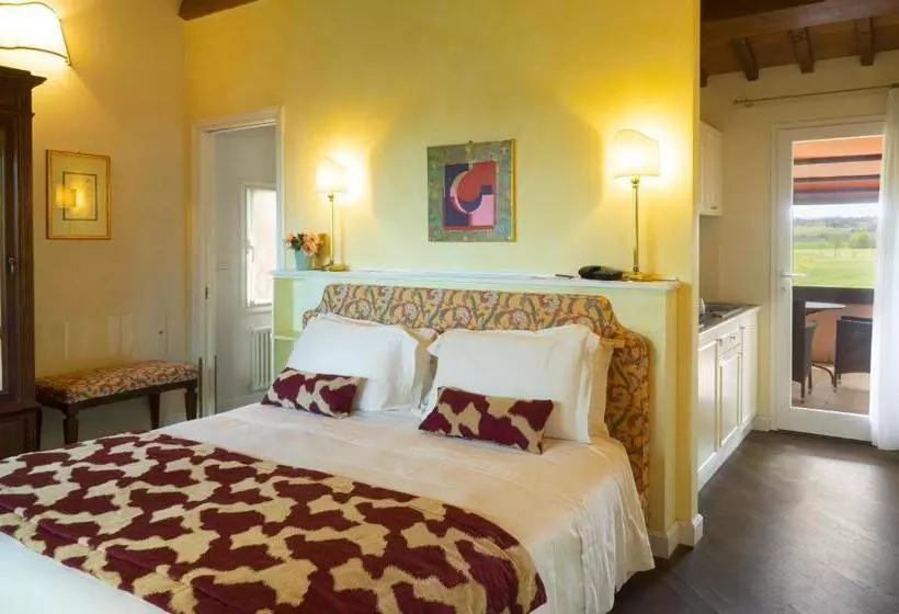 استودیوی استاندارد, Villa Abbondanzi Resort
