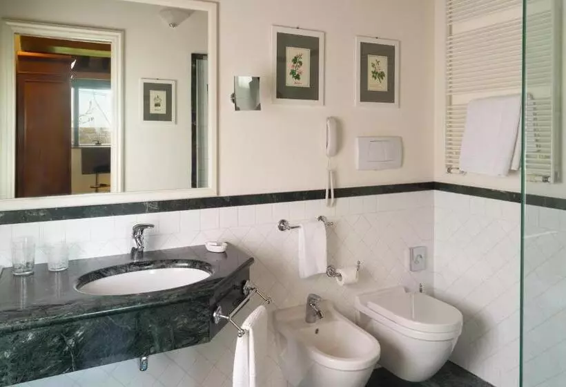 استودیوی استاندارد, Villa Abbondanzi Resort