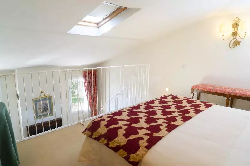 سوییت جونیور, Villa Abbondanzi Resort