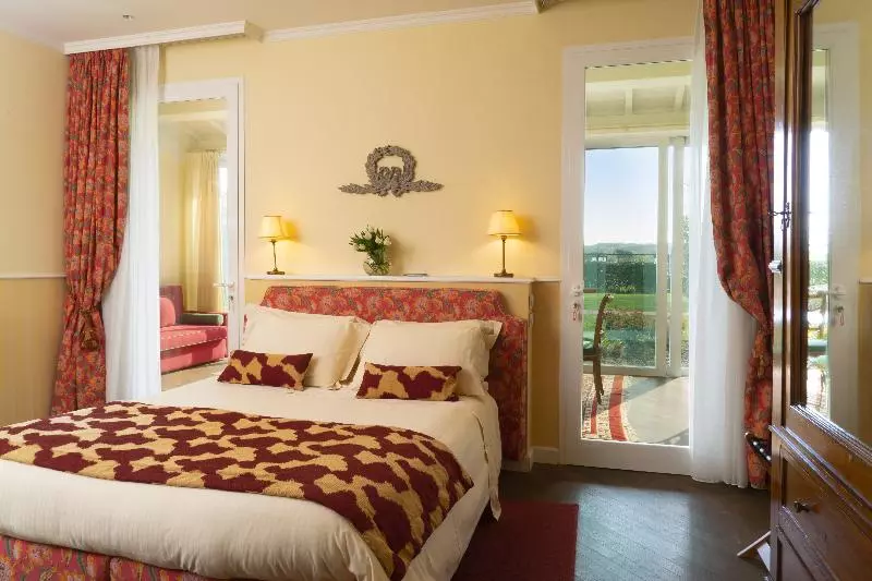 سوییت جونیور, Villa Abbondanzi Resort