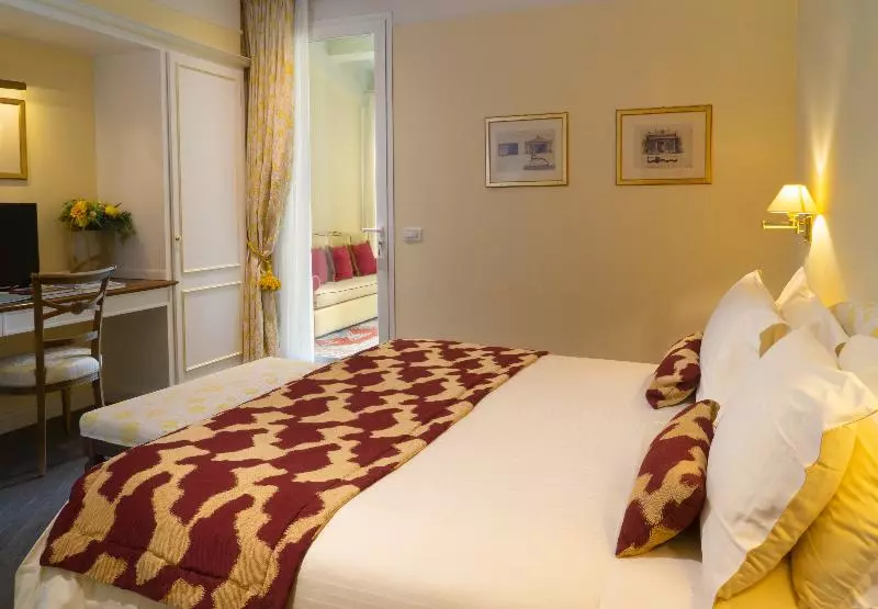 سوییت جونیور, Villa Abbondanzi Resort