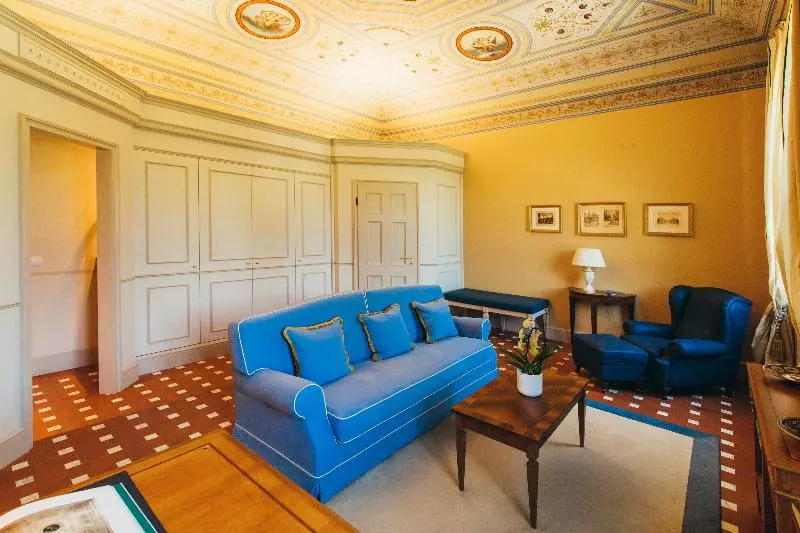 سوییت سوپریور, Villa Abbondanzi Resort