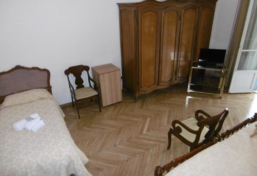 Camera Familiare, Villa Maria