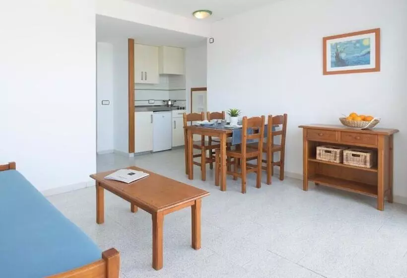 آپارتمان 1 خوابه با چشمانداز جانبی دریا, Magalluf Strip Apartment