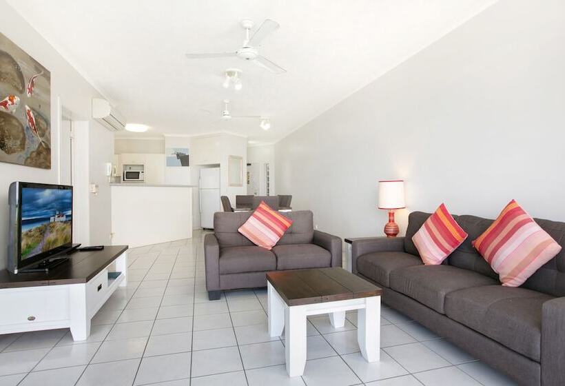 Апартаменты 2 Спальни Вид на Море, On The Beach Apartments