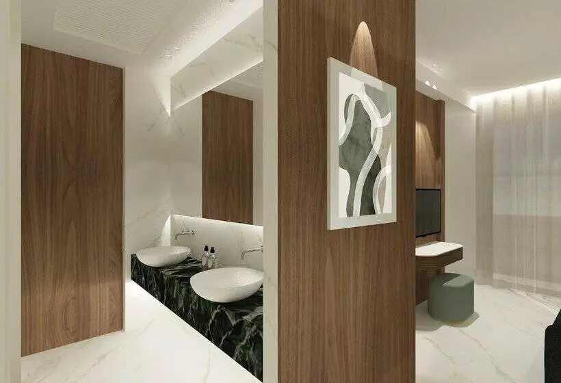 سوییت اجرایی, Parioli Hotel Rimini
