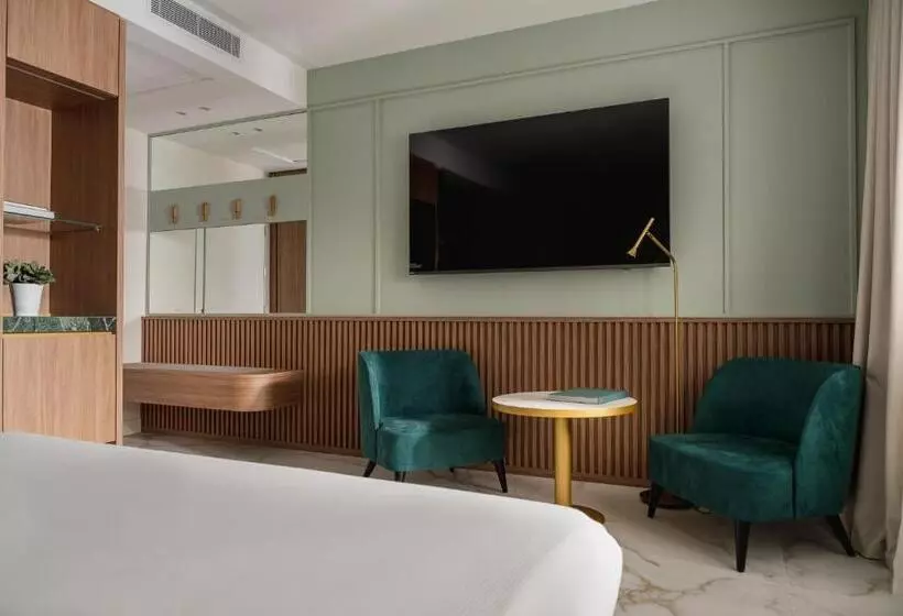 سوییت جونیور لوکس, Parioli Hotel Rimini