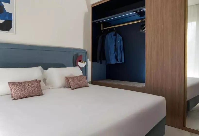 سوییت لوکس, Parioli Hotel Rimini