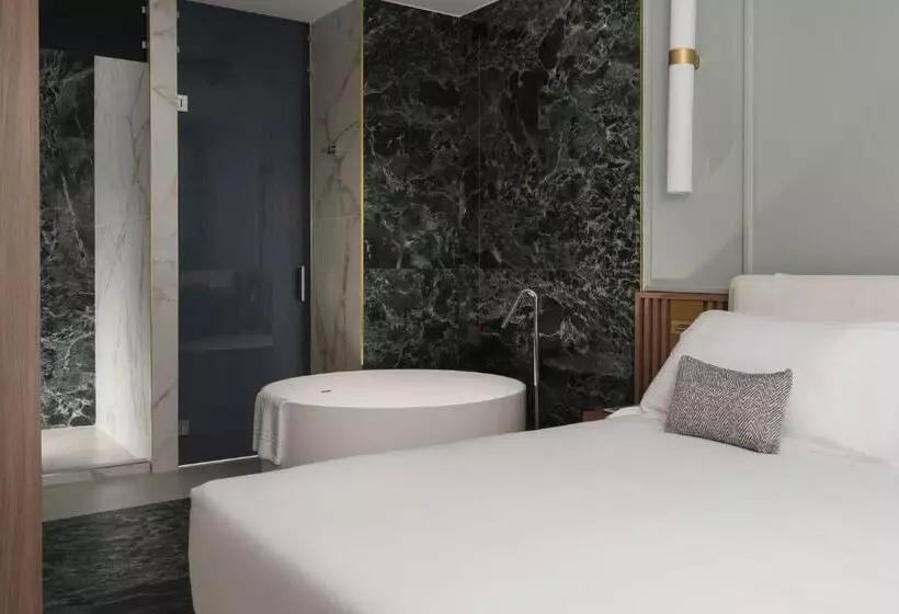 سوییت اجرایی, Parioli Hotel Rimini