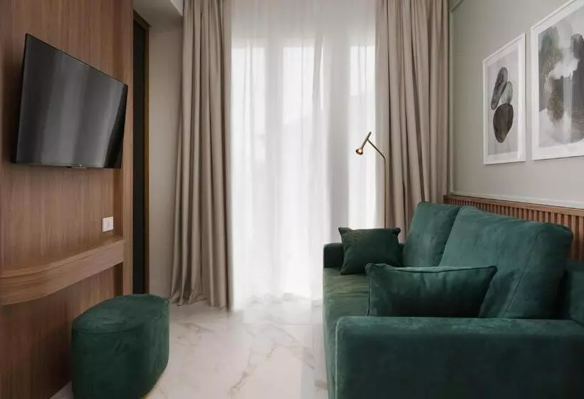 سوییت اجرایی, Parioli Hotel Rimini