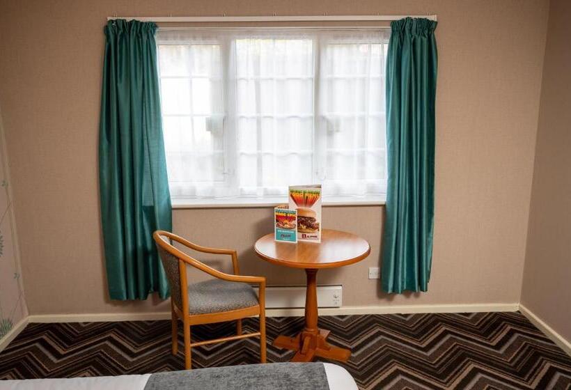 高级大房间, Bridge Inn