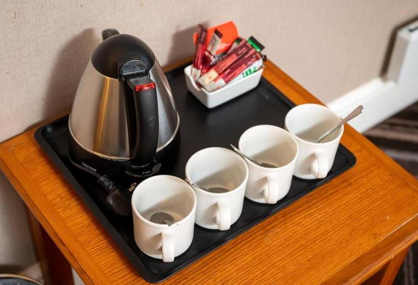 家庭间, Bridge Inn