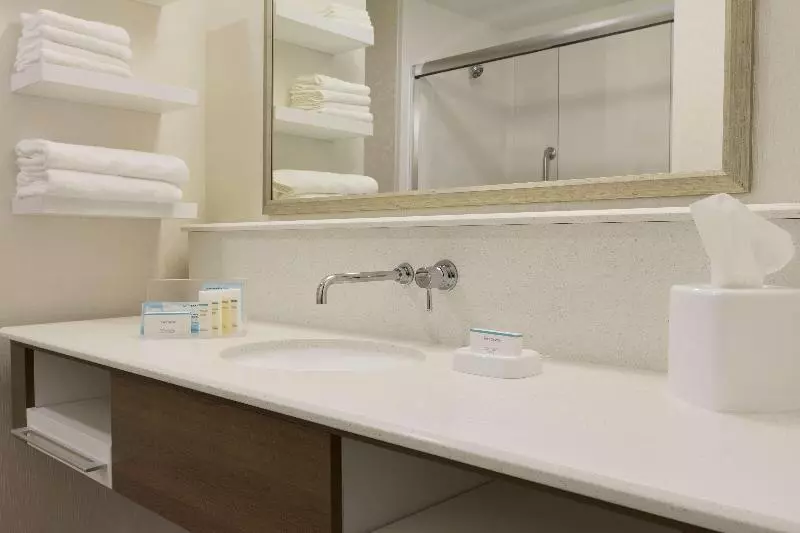 سوئیت با تخت بزرگ, Best Western Plus Moncton