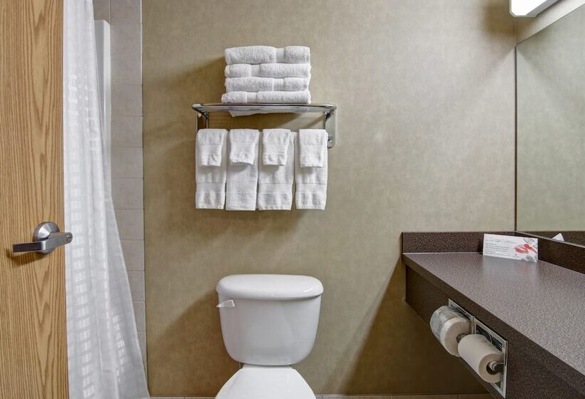 סוויטה, Rimbey Ridge Hotel & Suites