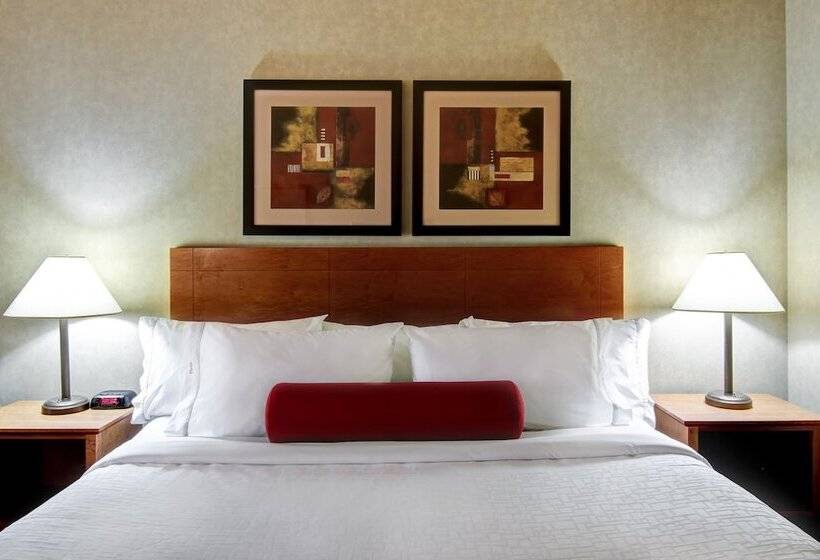 סוויטה, Rimbey Ridge Hotel & Suites