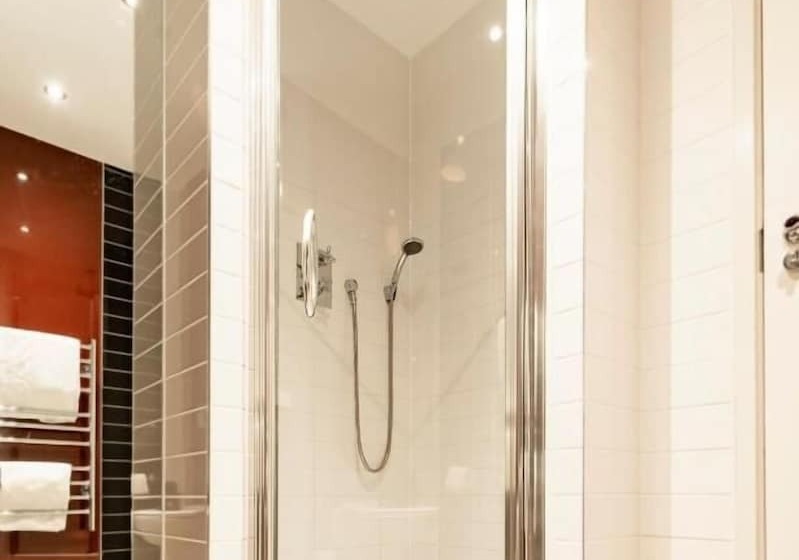 غرفة تنفيذية, Dakota Eurocentral