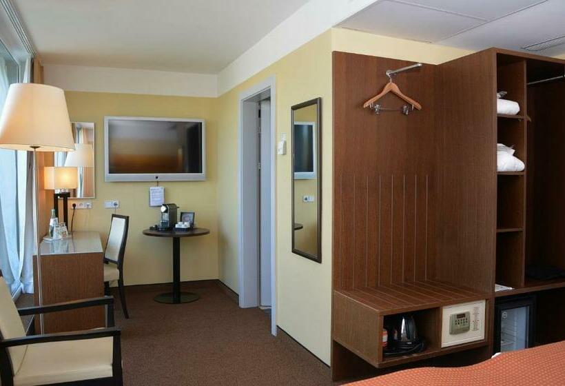 プレミアムルーム, Holiday Inn   Salzburg City, An Ihg