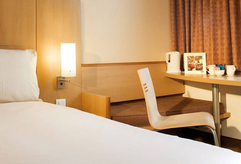 스탠다드 룸, Ibis Bristol Centre