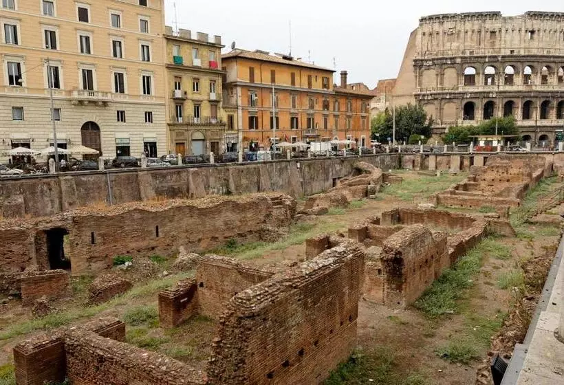 اتاق استاندارد با چشم‌انداز, Colosseo Rooms Imperial Rome