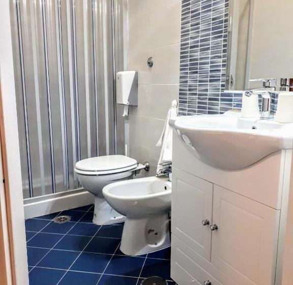 اتاق استاندارد با چشم‌انداز, Colosseo Rooms Imperial Rome