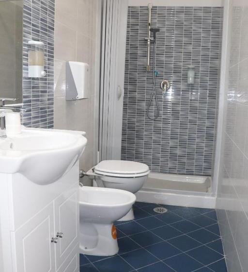 اتاق لوکس چهار تخته, Colosseo Rooms Imperial Rome