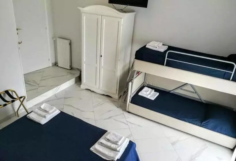 اتاق لوکس چهار تخته, Colosseo Rooms Imperial Rome