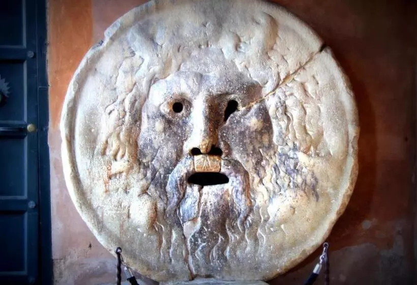 اتاق استاندارد سه تخته با چشم‌انداز, Colosseo Rooms Imperial Rome