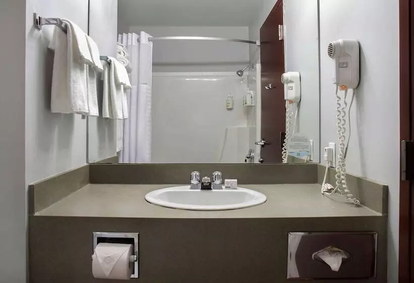 デラックスルーム, Days Inn By Wyndham Whitecourt