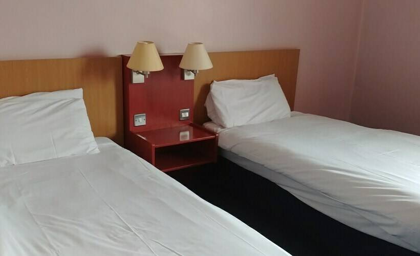 Номер Стандарт, Metro Inns Walsall
