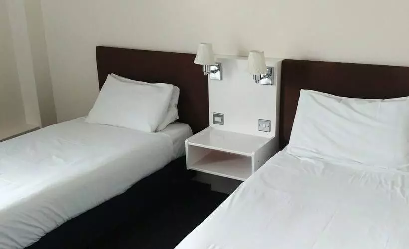 スタンダードルーム, Metro Inns Walsall