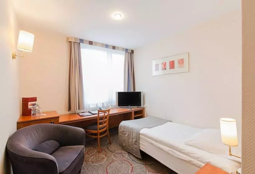 スタンダードシングルルーム, Qubus Hotel Głogów