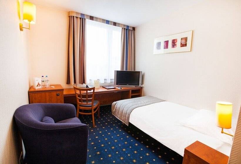 Номер Стандарт Индивидуальный, Qubus Hotel Głogów