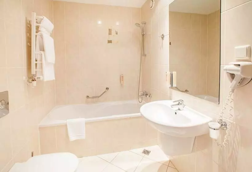 スタンダードルーム, Qubus Hotel Głogów