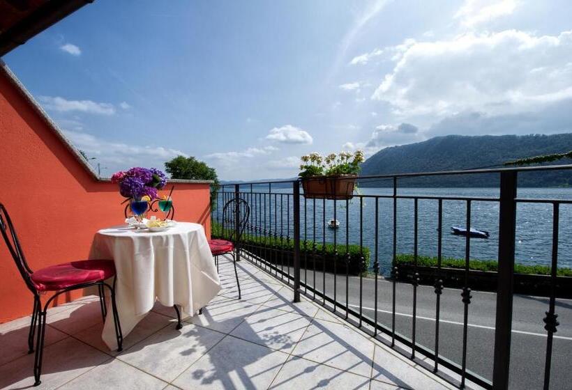 غرفة قياسية ثلاثية, & Residence La Sibilla Cusiana