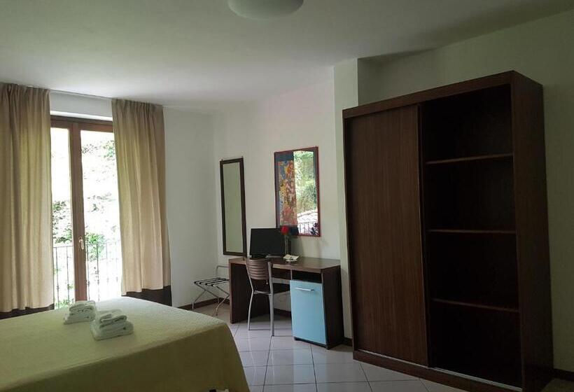 غرفة عائلية, & Residence La Sibilla Cusiana